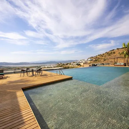 Secluded With A Mesmerizing Garden In Milas