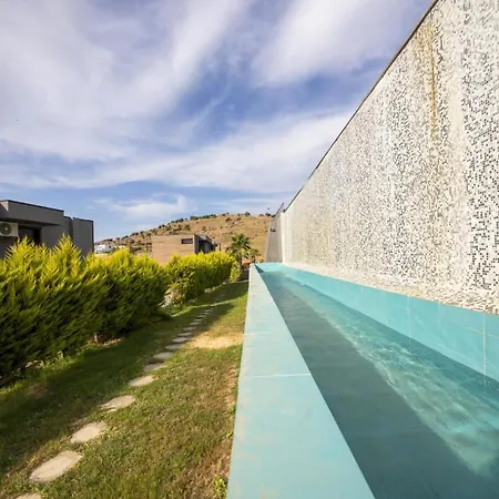 Secluded With A Mesmerizing Garden In Milas Villa
